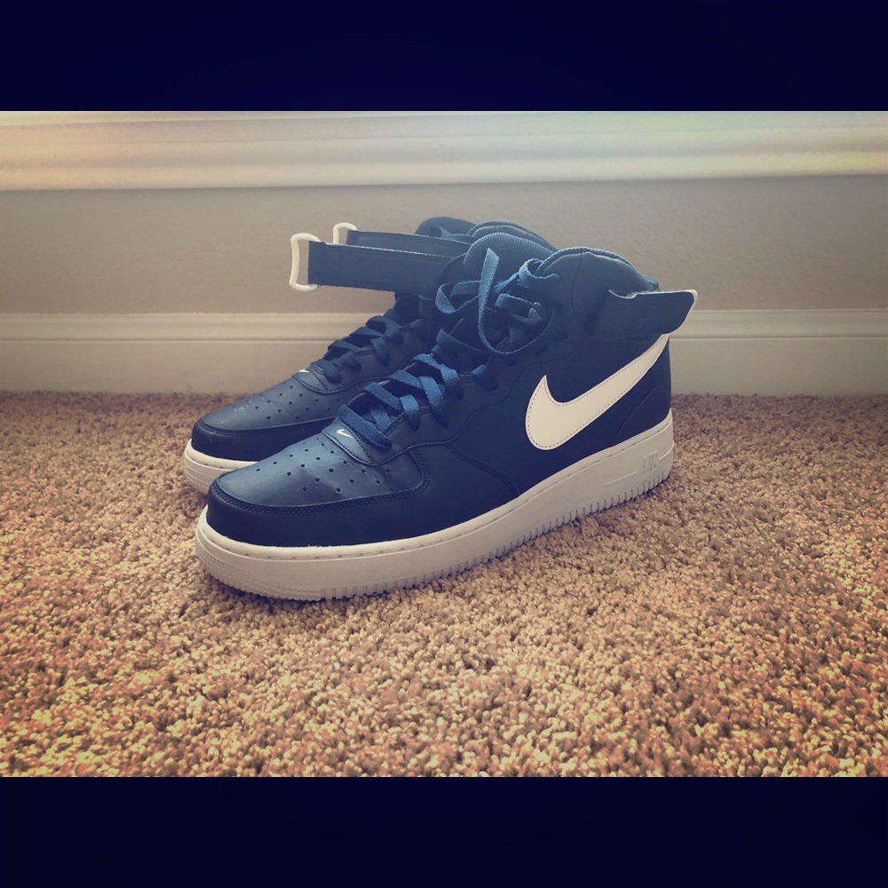 Nike Air Force 1 Mid - Navy Sz12